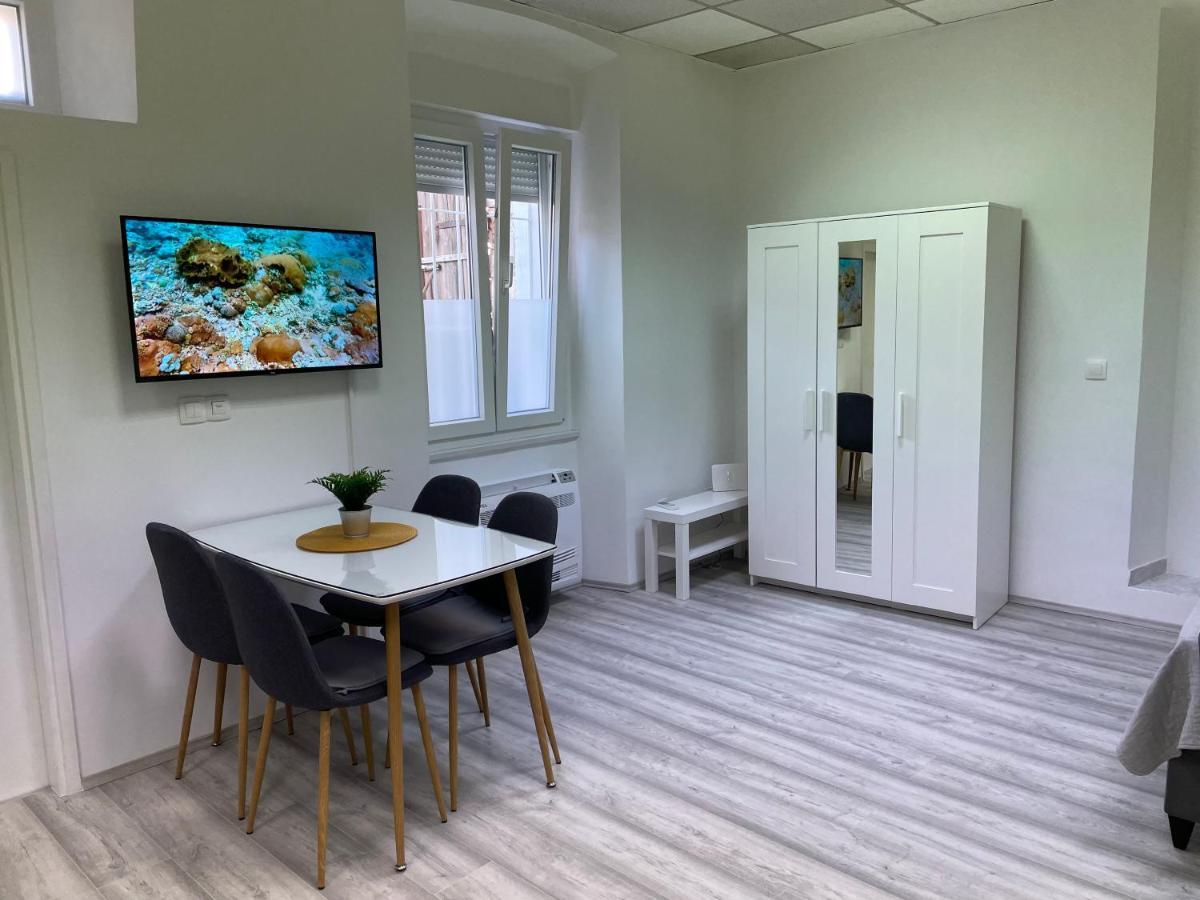 Apartment Studio Beauty In Centar Pula Ngoại thất bức ảnh
